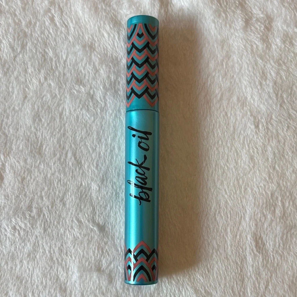NEW Josie Maran Mascara Argan Oil Black NEVER OPENED